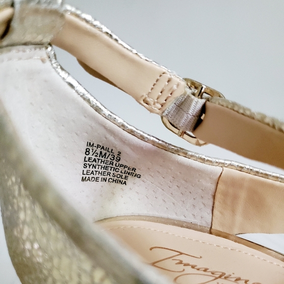 Vince Camuto Paill 2 heels - Picture 5 of 6